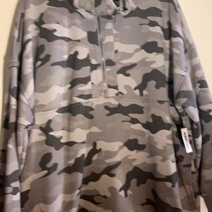 Old Navy Sweat Shirt